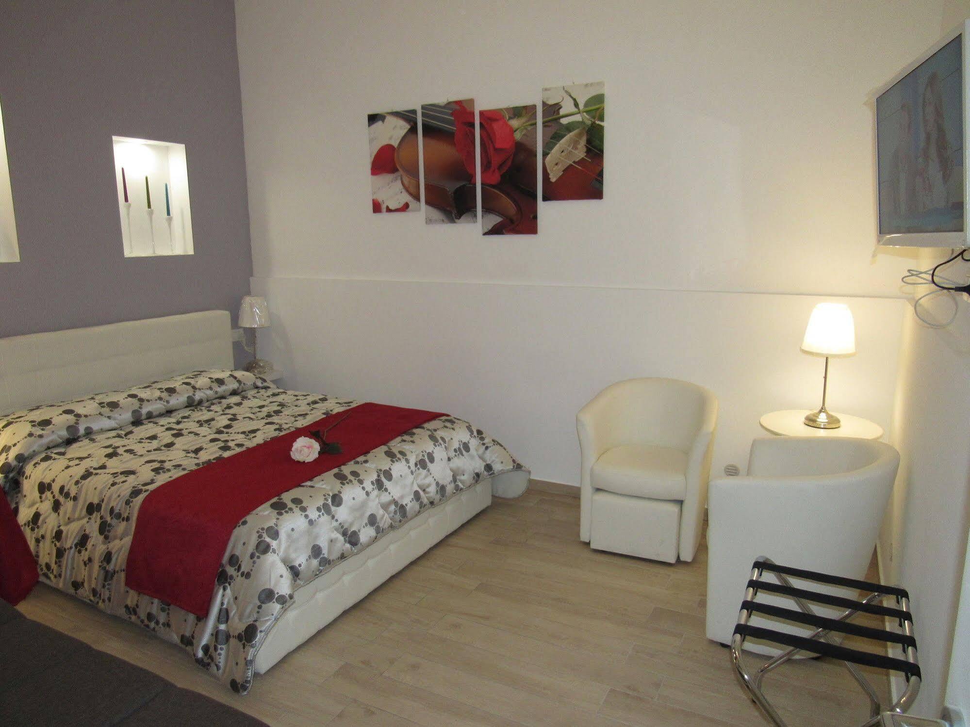 La Voce Del Violino Bed & Breakfast Рагуза Екстериор снимка